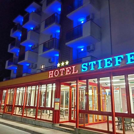 Hotel Stiefel ลินญาโน ซับเบียโดโร ภายนอก รูปภาพ