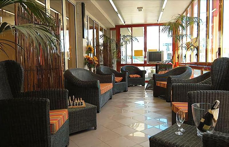 Hotel Stiefel ลินญาโน ซับเบียโดโร ภายนอก รูปภาพ